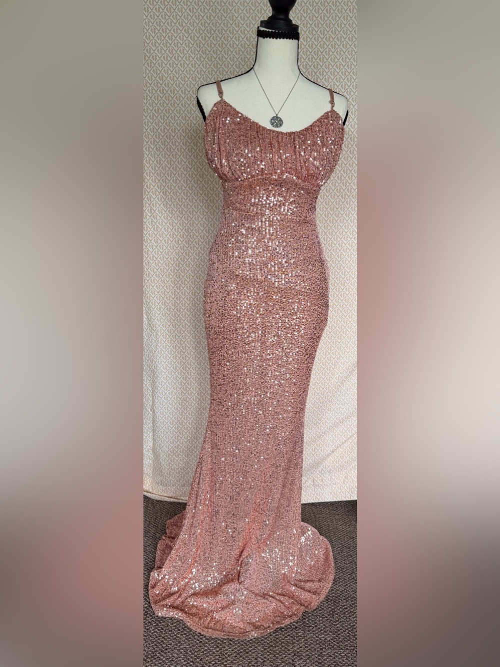 Windsor Rose Gold Sequin Mermaid Formal Gown Dress Pageant Special Occasion M